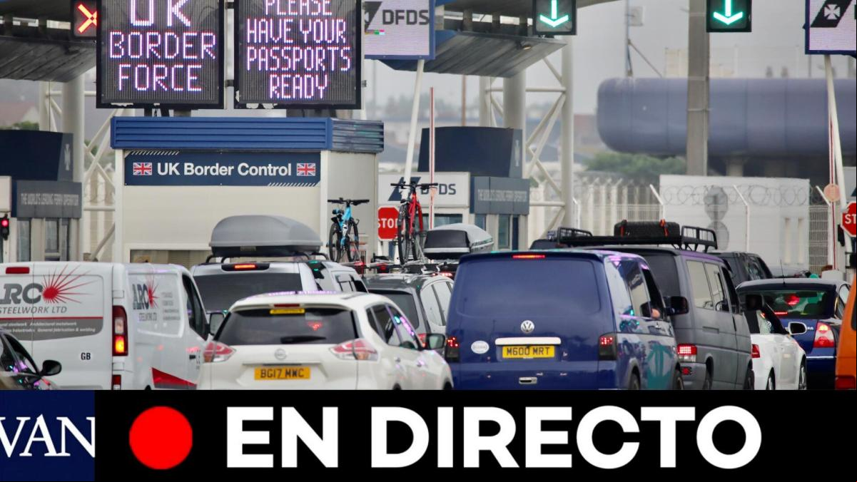 Caos en Calais, paso fronterizo con Reino Unido, por el Brexit y la nueva cepa del coronavirus, en directo