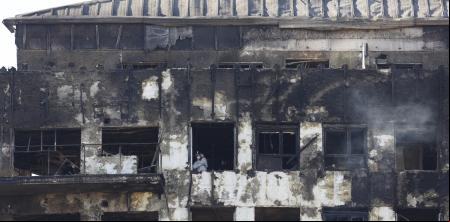 Víctimas del incendio del edificio de Campanar recurren el archivo por 'sesgado e incompleto'