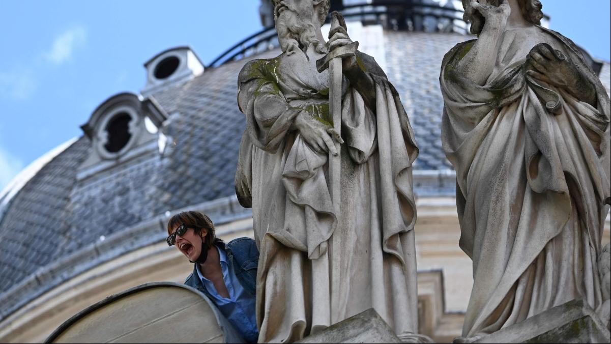 “¡Ni Macron ni Le Pen!”