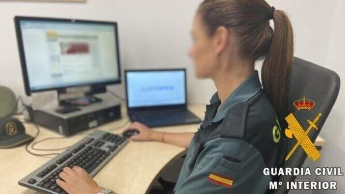 Detenida una joven en Granada por enaltecimiento del terrorismo yihadista