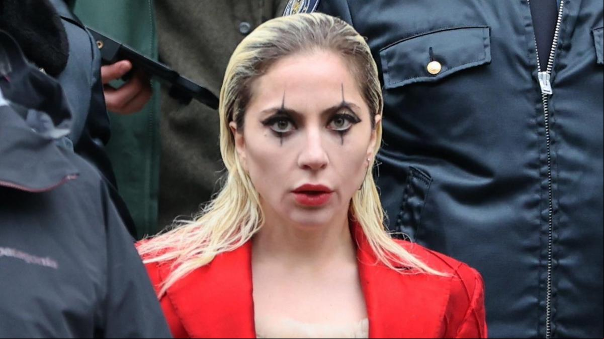 Lady Gaga transforma radicalmente el estilo de Harley Quinn