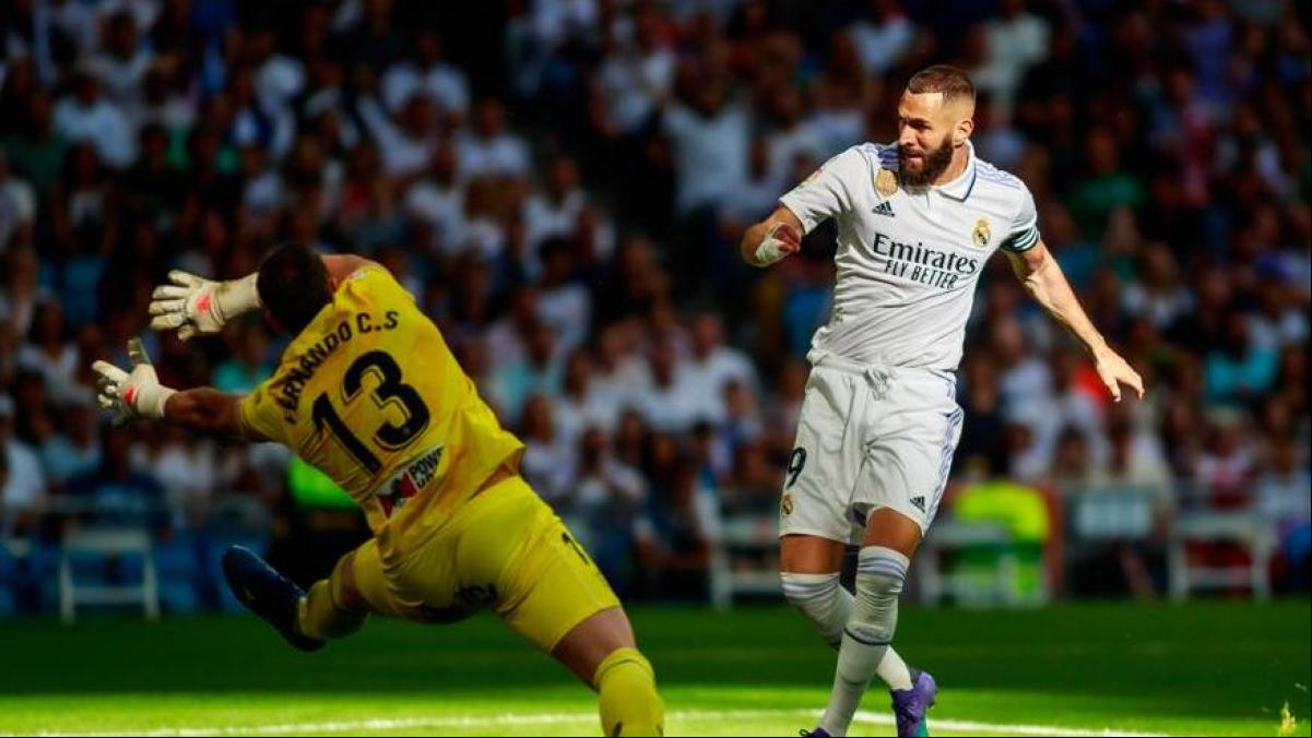 Benzema devora al Almería con un hat-trick