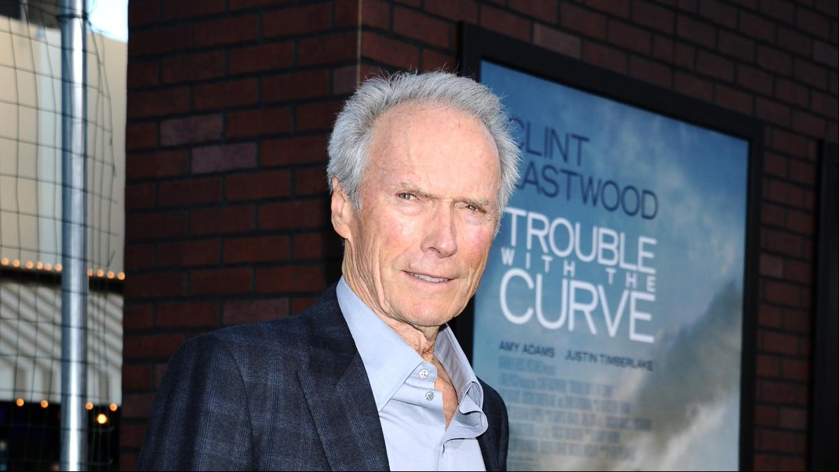 El diario austriaco que publicó la falsa entrevista de Clint Eastwood despide a su autora