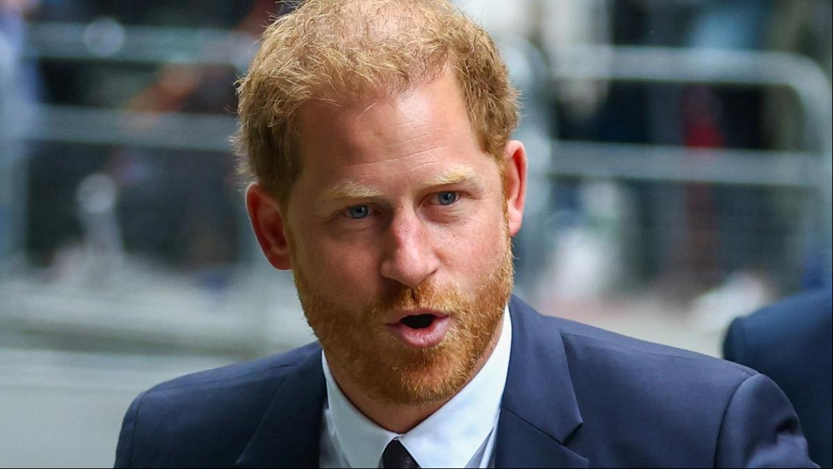 El príncipe Enrique creyó que James Hewitt, el amante de lady Di, era su padre