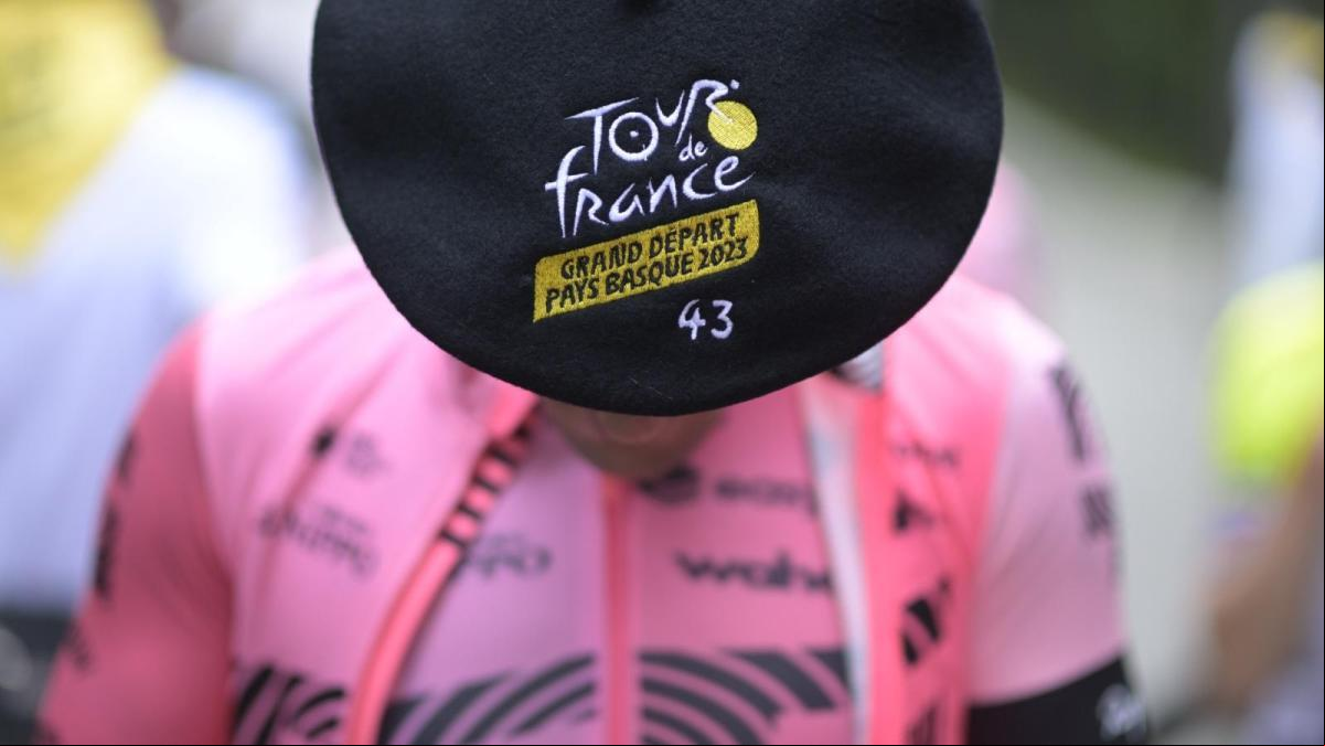 Miles de personas llenan Bilbao en la presentación oficial de los equipos del Tour de Francia