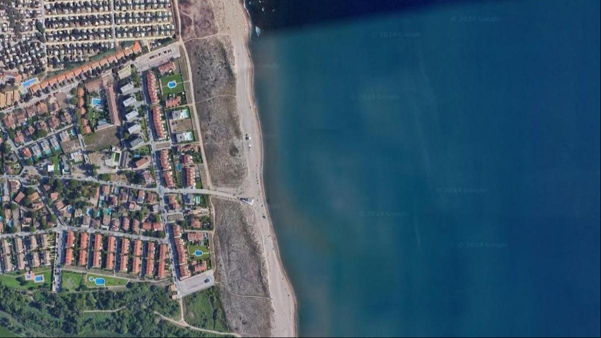 Muere un hombre de 74 años ahogado en la playa de la Gola del Ter en Torroella de Montgrí