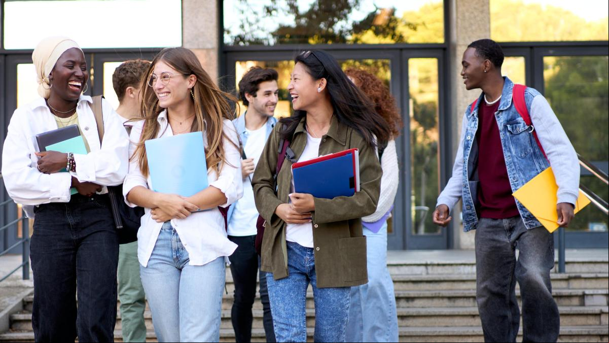 Qué buscan los estudiantes a la hora de elegir un máster o un postgrado