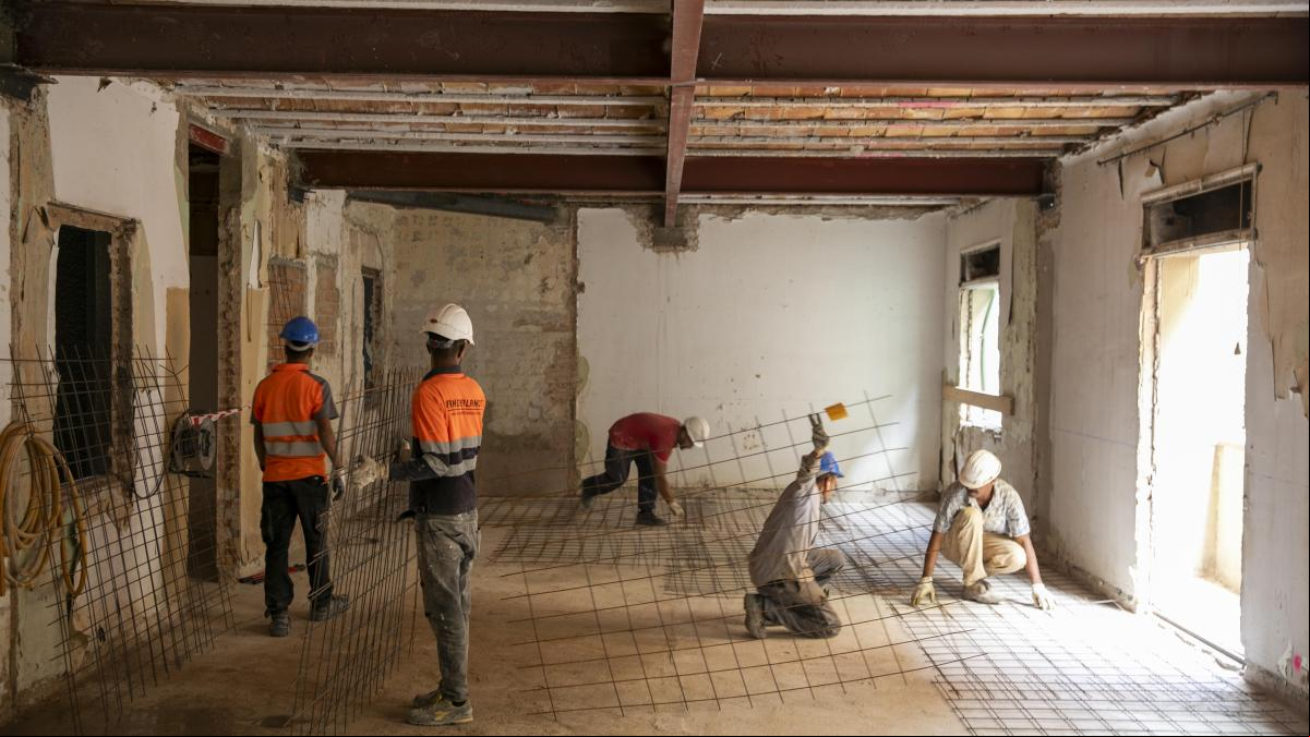 El Ayuntamiento de Barcelona dará el año que viene las llaves de una finca que compró en 2015