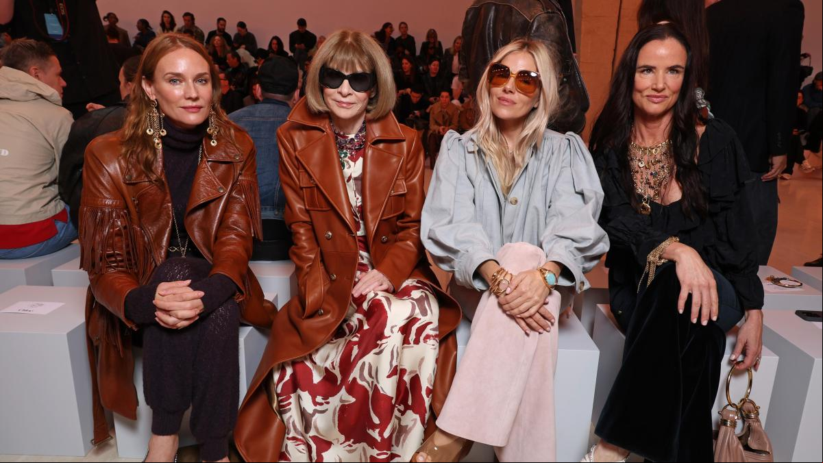Codazos en el ‘front row’: la nueva alfombra roja de la moda en la que todo el mundo quiere estar