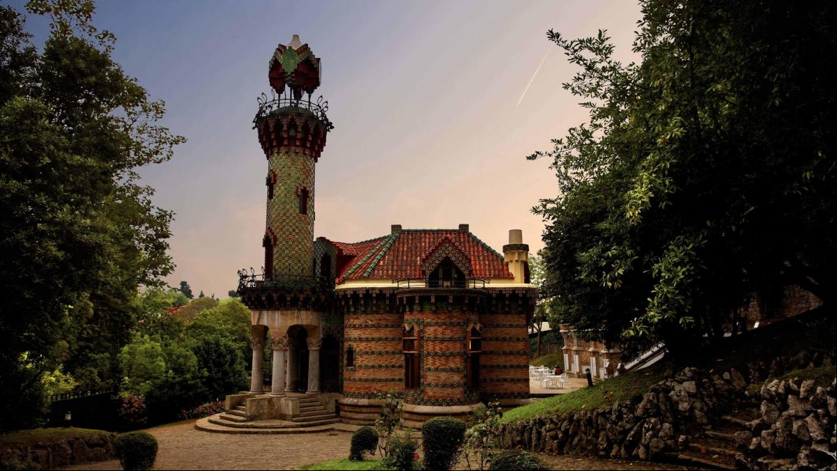 Cantabria alberga una de las tres obras arquitectónicas que Antoni Gaudí proyectó fuera de Catalunya