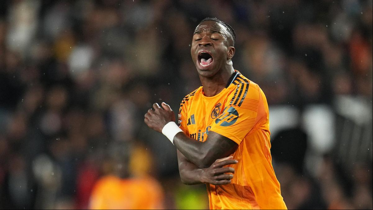 El Real Madrid recurrirá la roja de Vinícius para que pueda jugar la Supercopa