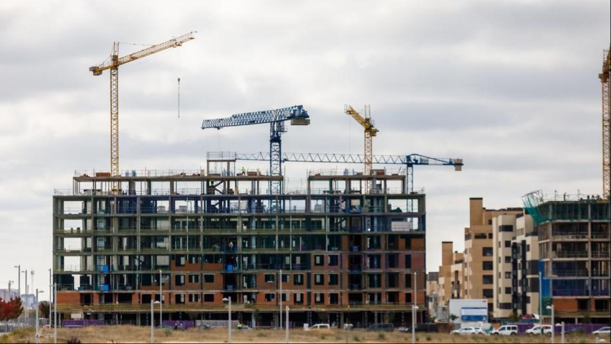 Cien ciudades no pueden construir más vivienda por el bloqueo de la ley del Suelo