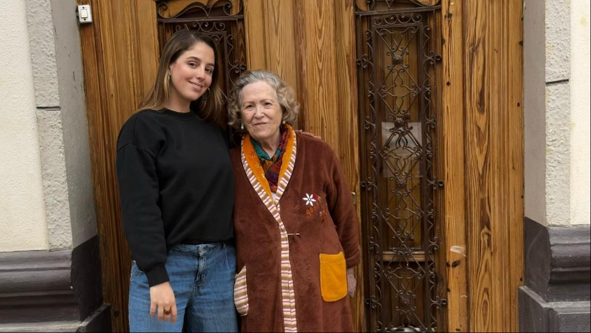 Joven, voluntaria y catalana: cuatro meses para reconstruir la casa de María en Paiporta