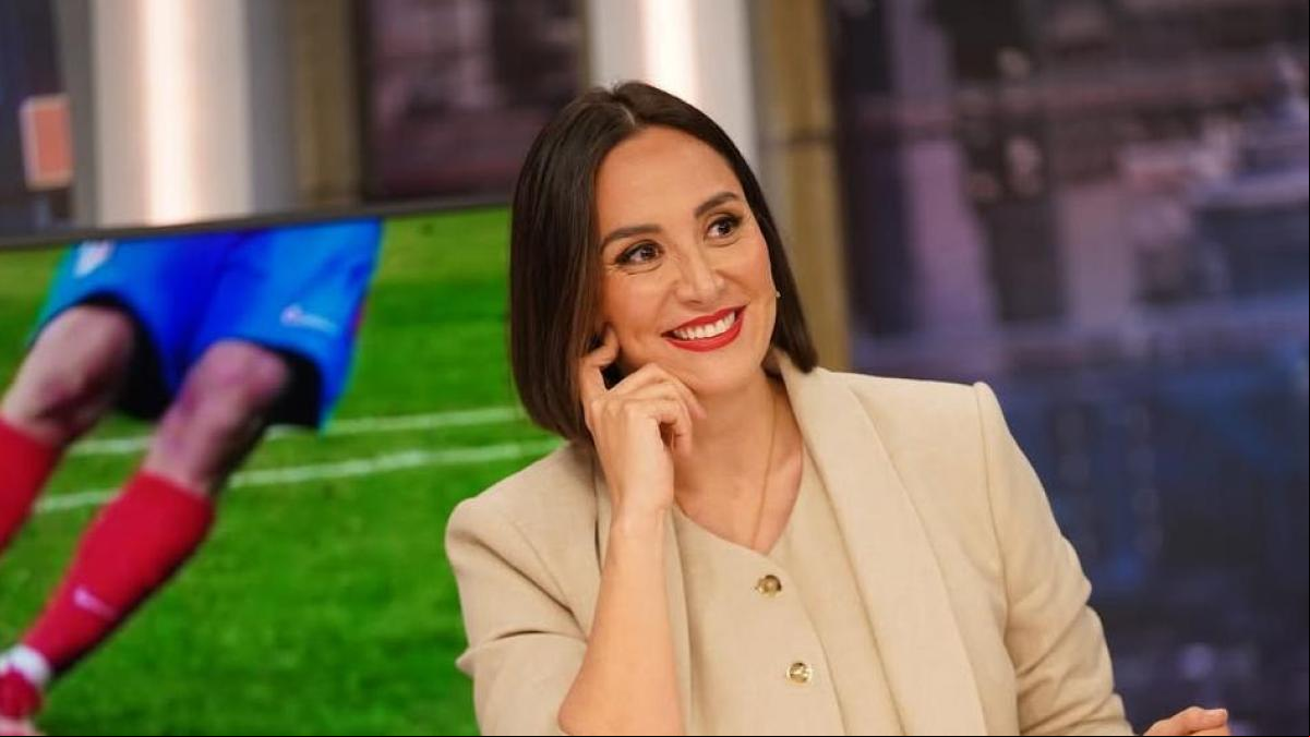 De 600 a 95 euros: la versión asequible del traje de Tamara Falcó que te solucionará el “no tengo nada que ponerme” esta primavera