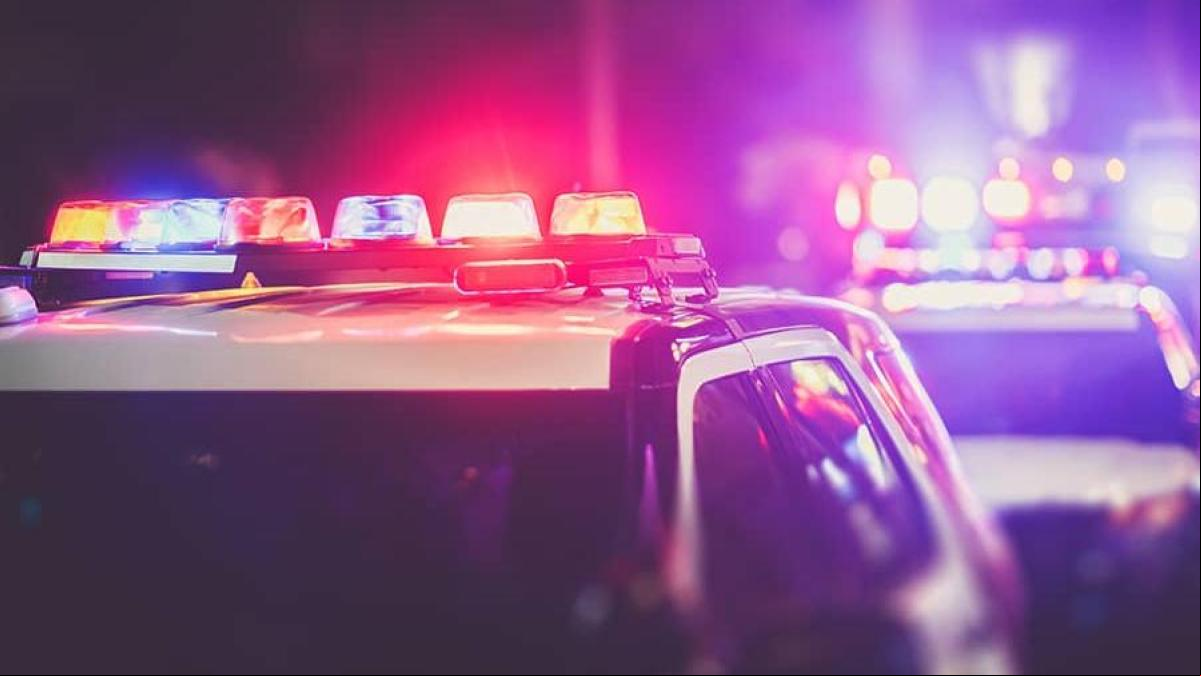 Mata a su pareja, confiesa el crimen y se sienta a tomar un whisky mientras espera a la policía