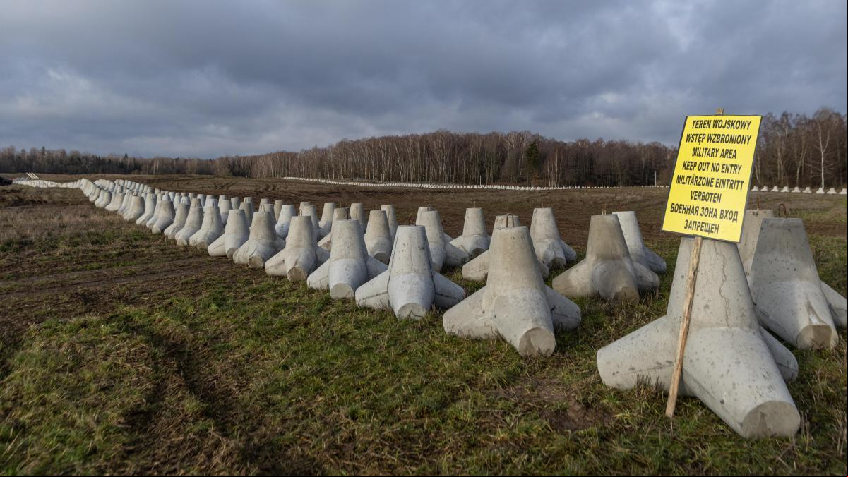 Polonia y los países bálticos fortifican sus fronteras ante la amenaza rusa