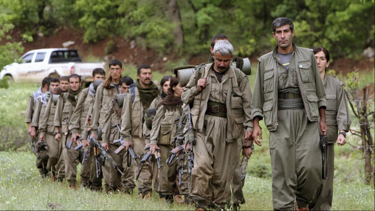 El PKK kurdo anuncia su disolución y depone las armas después de 40 años