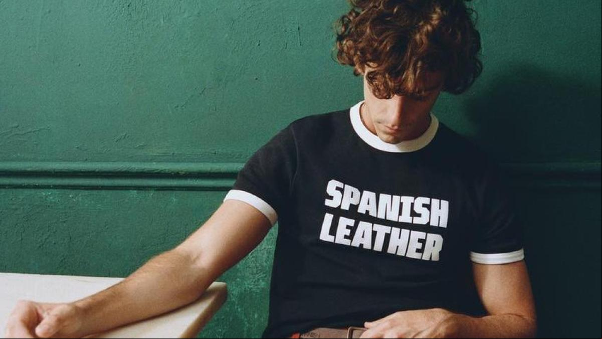 Zara x Guitarricadelafuente: una colección lanzada en el mejor momento Zara x Guitarricadelafuente: una colección lanzada en el mejor momento