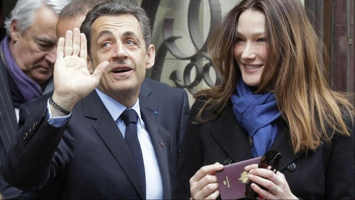 Los 15 años de casados de Carla Bruni y Nicolas Sarkozy: así fue su flechazo en una cita a ciegas