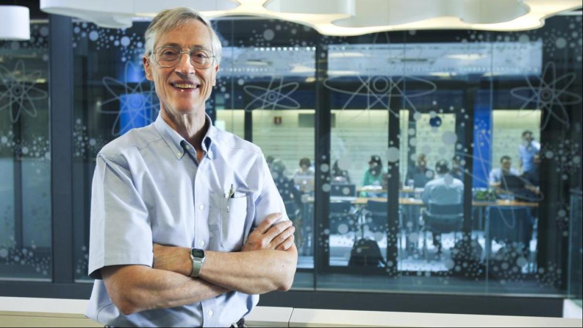 John Mather, Premio Nobel de Física: “Los astrónomos aún usamos la Inteligencia Artificial para comprender cosas, pero a muy largo plazo será diferente, acabará ayudándonos a descubrir avances en física”