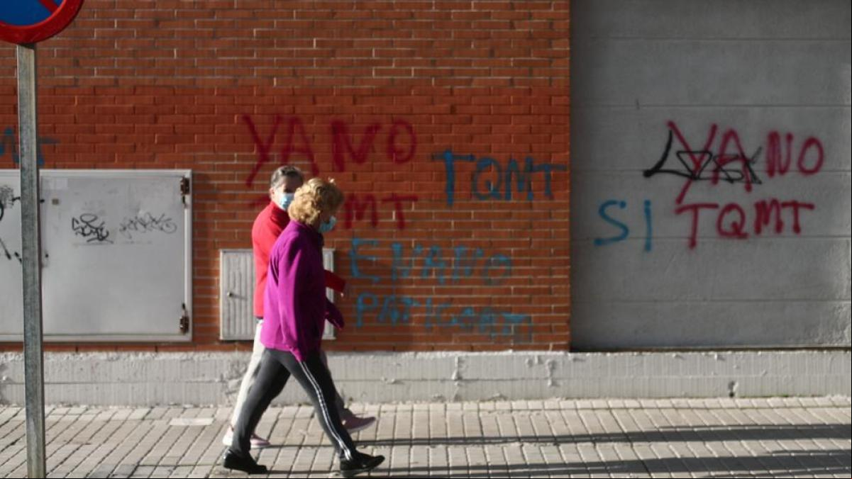Tres años de cárcel para el asesino de Iván Vaquero por unas pintadas en su portal