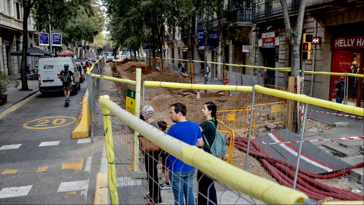 Los comunes se quedan solos defendiendo continuar con las supermanzanas