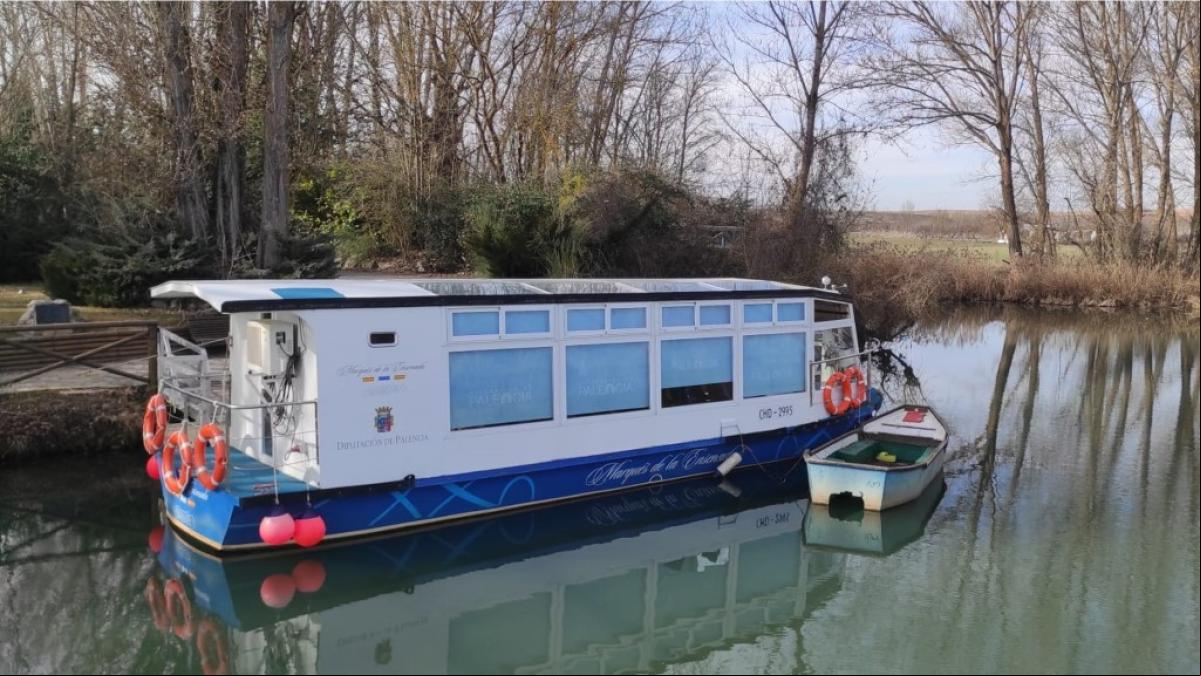 La experiencia de navegar por el Canal de Castilla