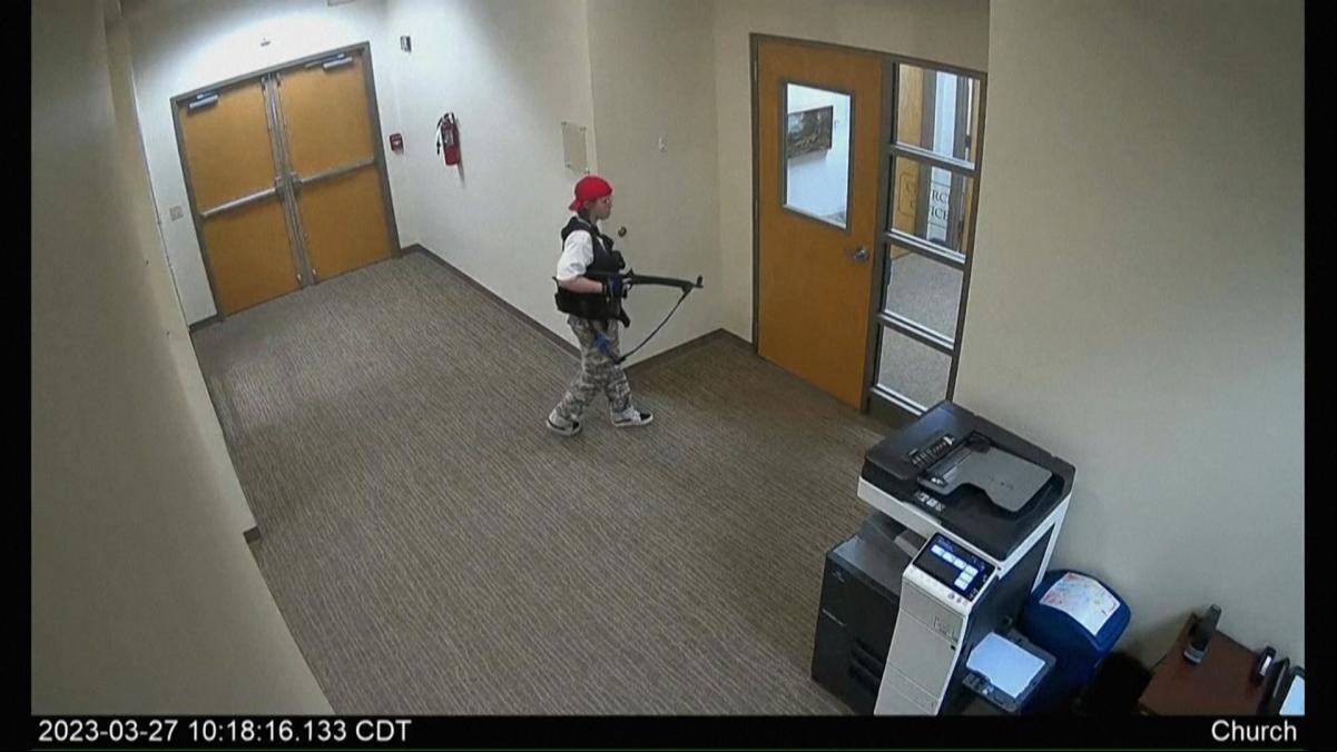 Una pistolera mata a seis personas, entre ellas tres niños, en una escuela de primaria en Nashville