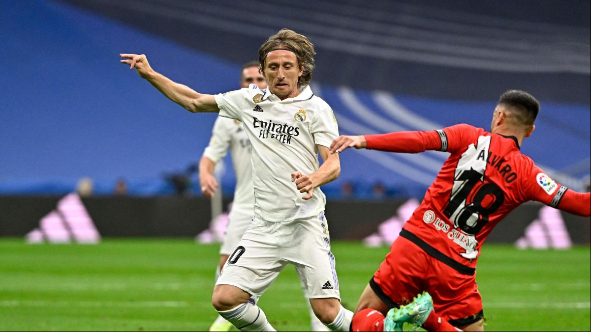 Luka Modric, renovado una temporada