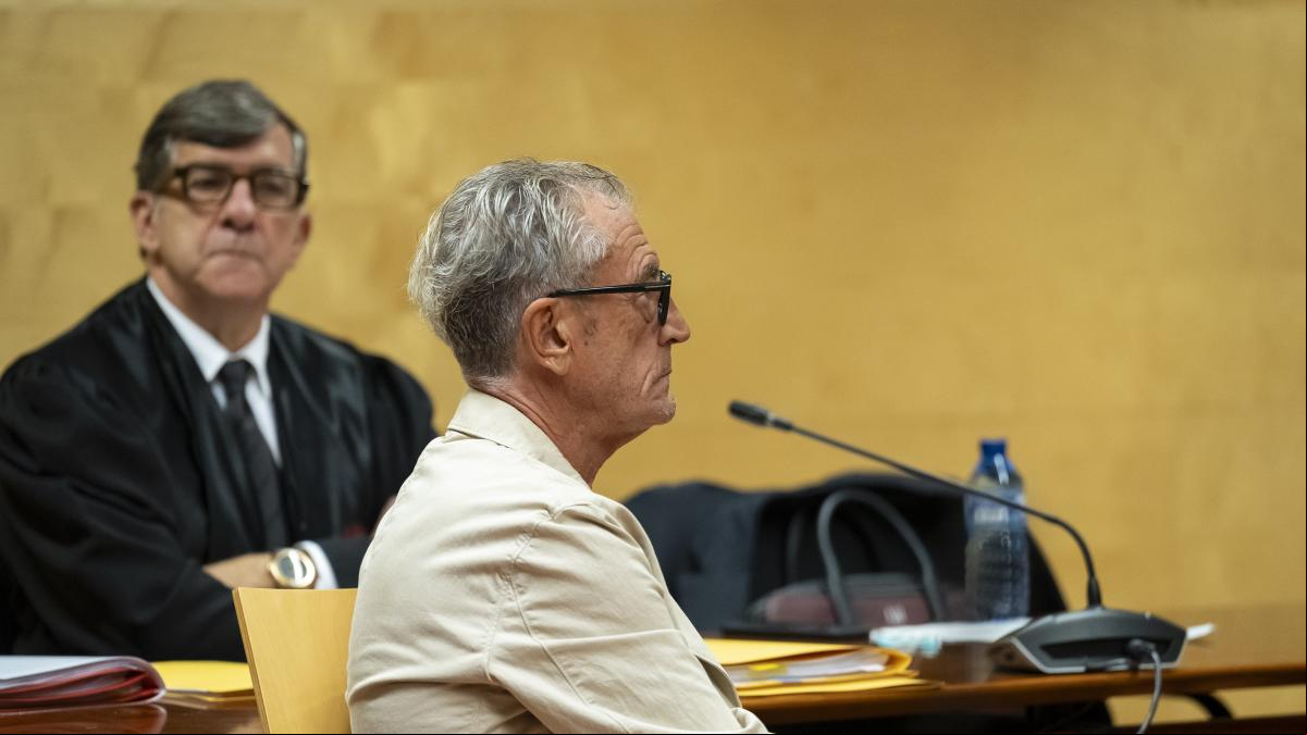El profesor de batería de Quart dice ahora que mantuvo relaciones consentidas con cuatro alumnos