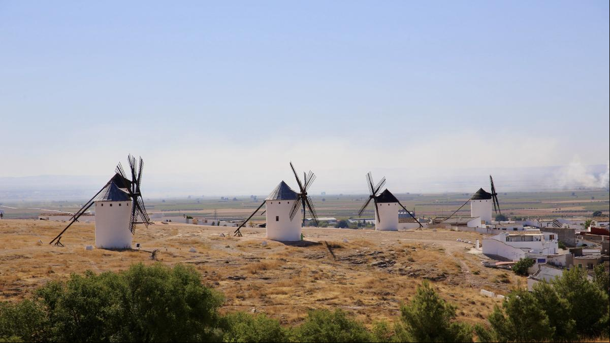 Bajan las tempetaruras y cinco provincias estarán este sábado en aviso por viento y olas