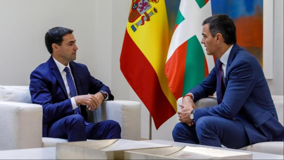 Pradales ofrece “estabilidad” a Sánchez, pero reclama avanzar en el autogobierno vasco