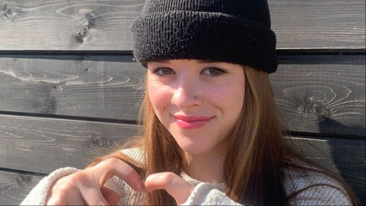 Muere la cantante canadiense Nell Smith a los 17 años en un accidente de tráfico