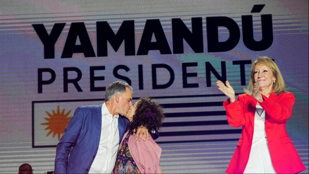 Yamandú Orsi devuelve el poder a la izquierda en el oasis uruguayo