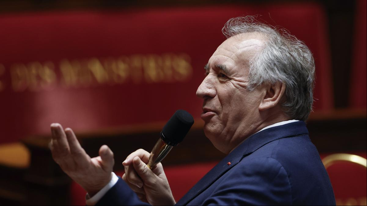 Bayrou comete su primer error en la gestión de la catástrofe de Mayotte