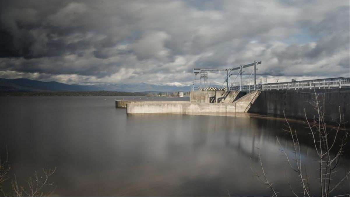 La crecida del río Guadarrama provoca desalojos en la zona de Móstoles La crecida del río Guadarrama provoca desalojos en la zona de Móstoles