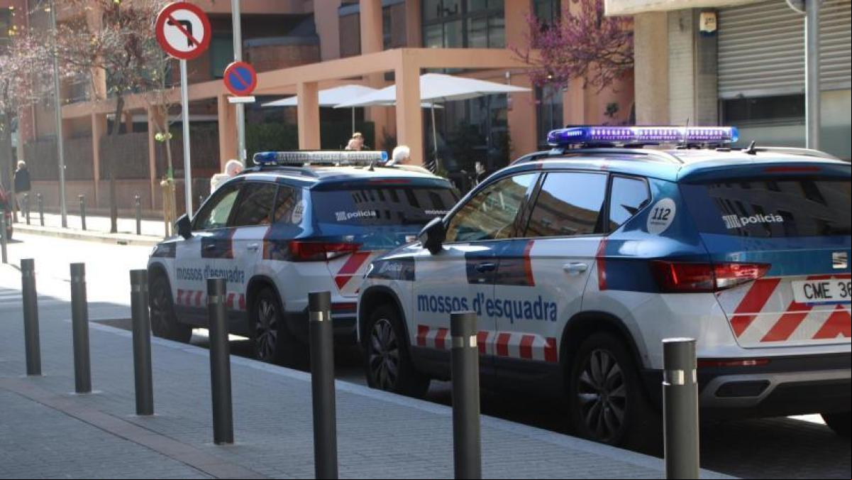 Detenidos cuatro jóvenes por tirar un artefacto explosivo contra una vivienda en Sant Sadurní dAnoia