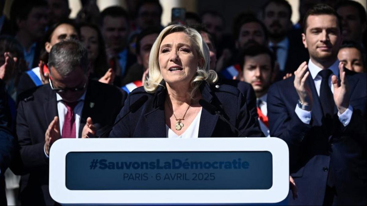 Le Pen: “¡No me rendiré!”