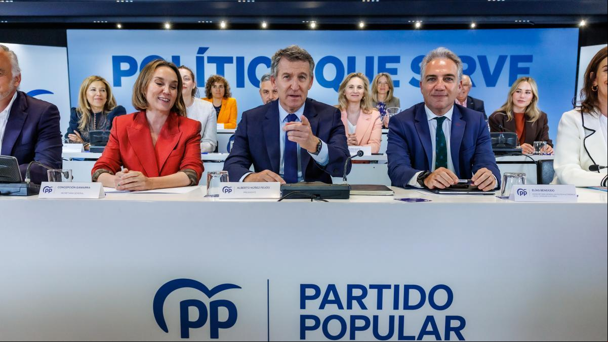 Feijóo renovarà la cúpula del PP per reforçar-se i rellançar la seva alternativa