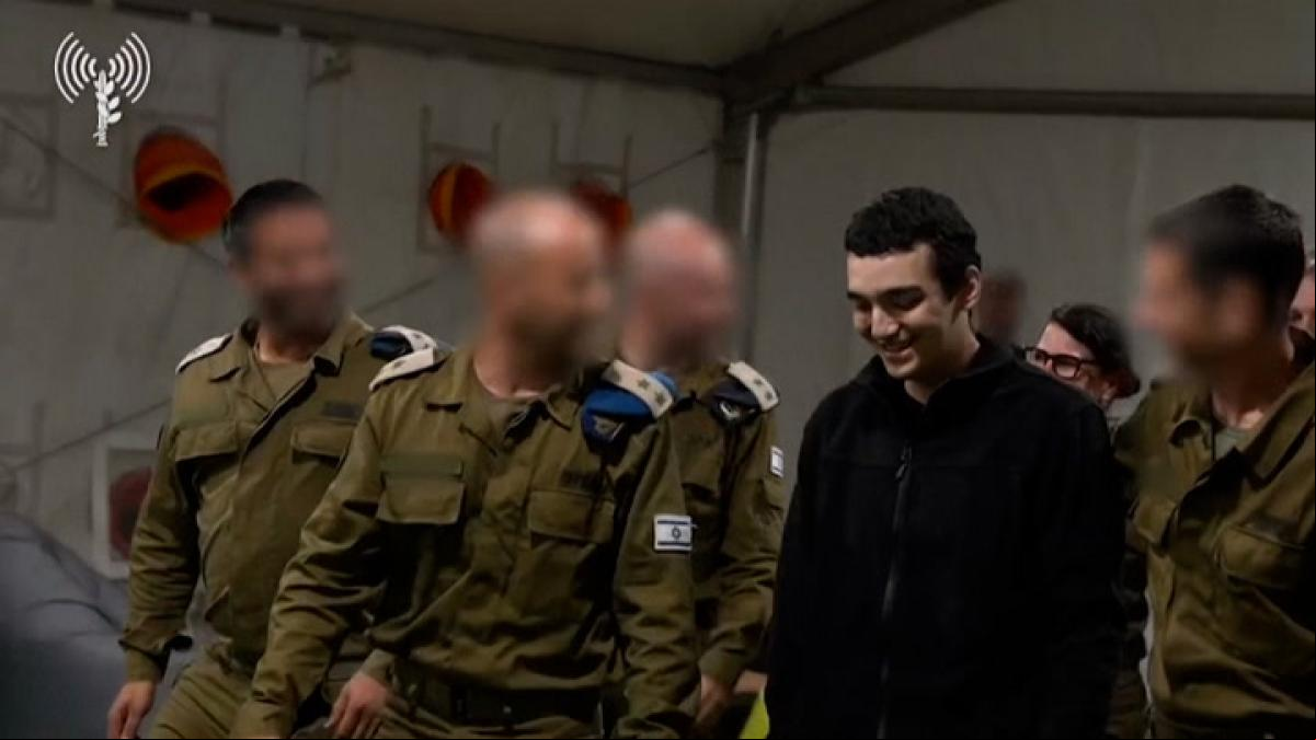 Hamas libera al último rehén estadounidense a cambio de llegar a una tregua con Israel