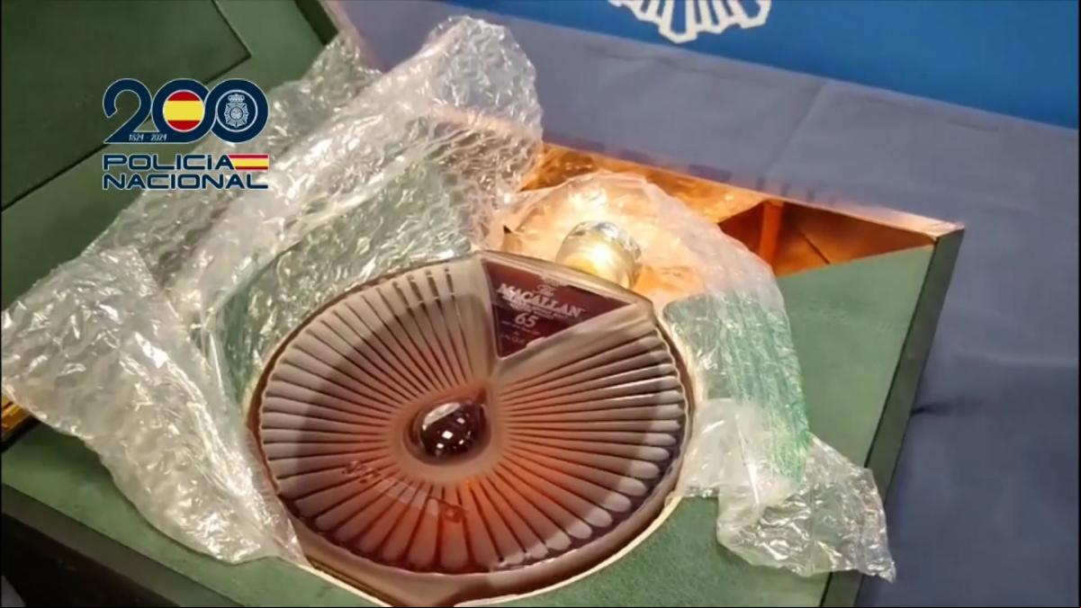 Detenida una pareja por robar 170.000 euros en botellas de whisky a un familiar