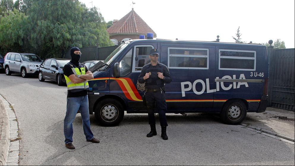 Dos detenidos acusados de difundir el ideario yihadista en redes sociales