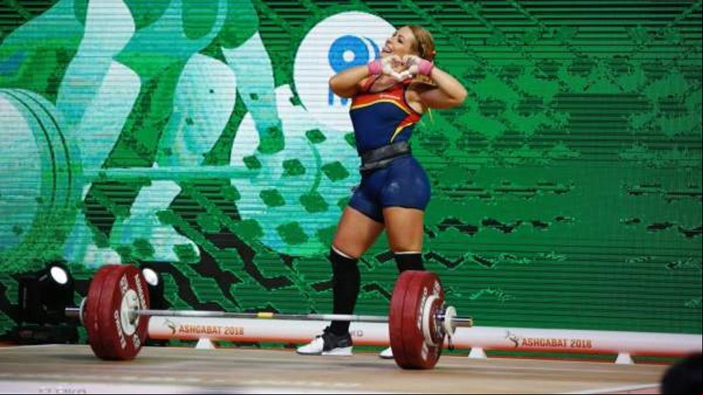Lydia Valentín, bicampeona del mundo de halterofilia
