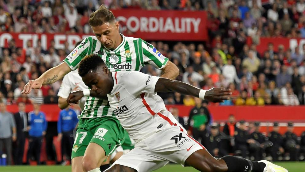 Roban en las casas de Joaquín y William Carvalho mientras jugaban el derbi sevillano