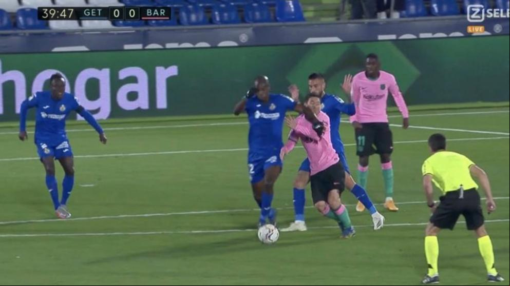 Getafe - Barça: viva la permisividad arbitral