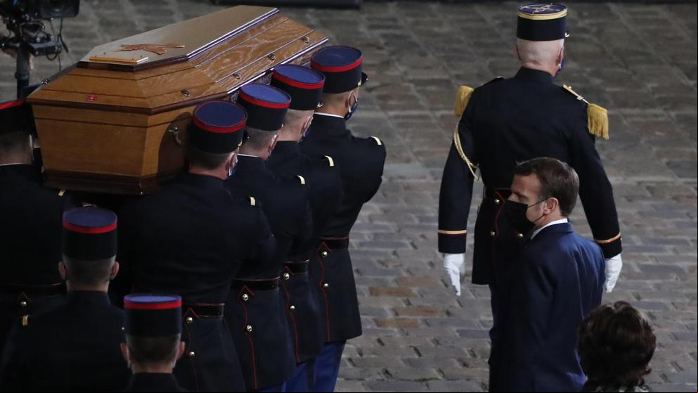 El homenaje oficial al profesor asesinado en Francia, en imágenes